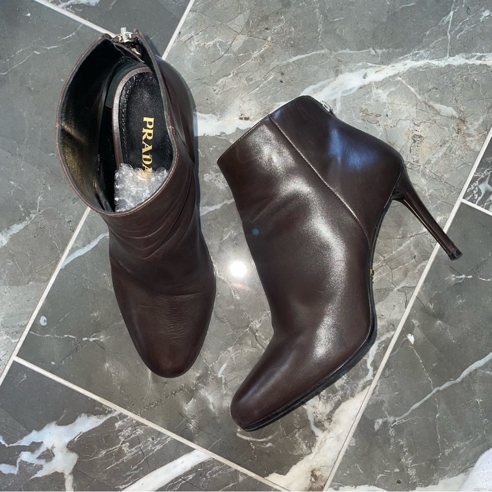Authentic Prada Size 40 Brown Booties